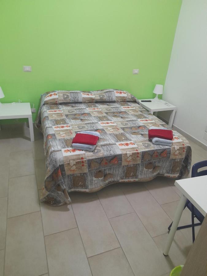 Cta Catania Aeroporto Fontanarossa Reception H24 Bed & Breakfast Exterior photo
